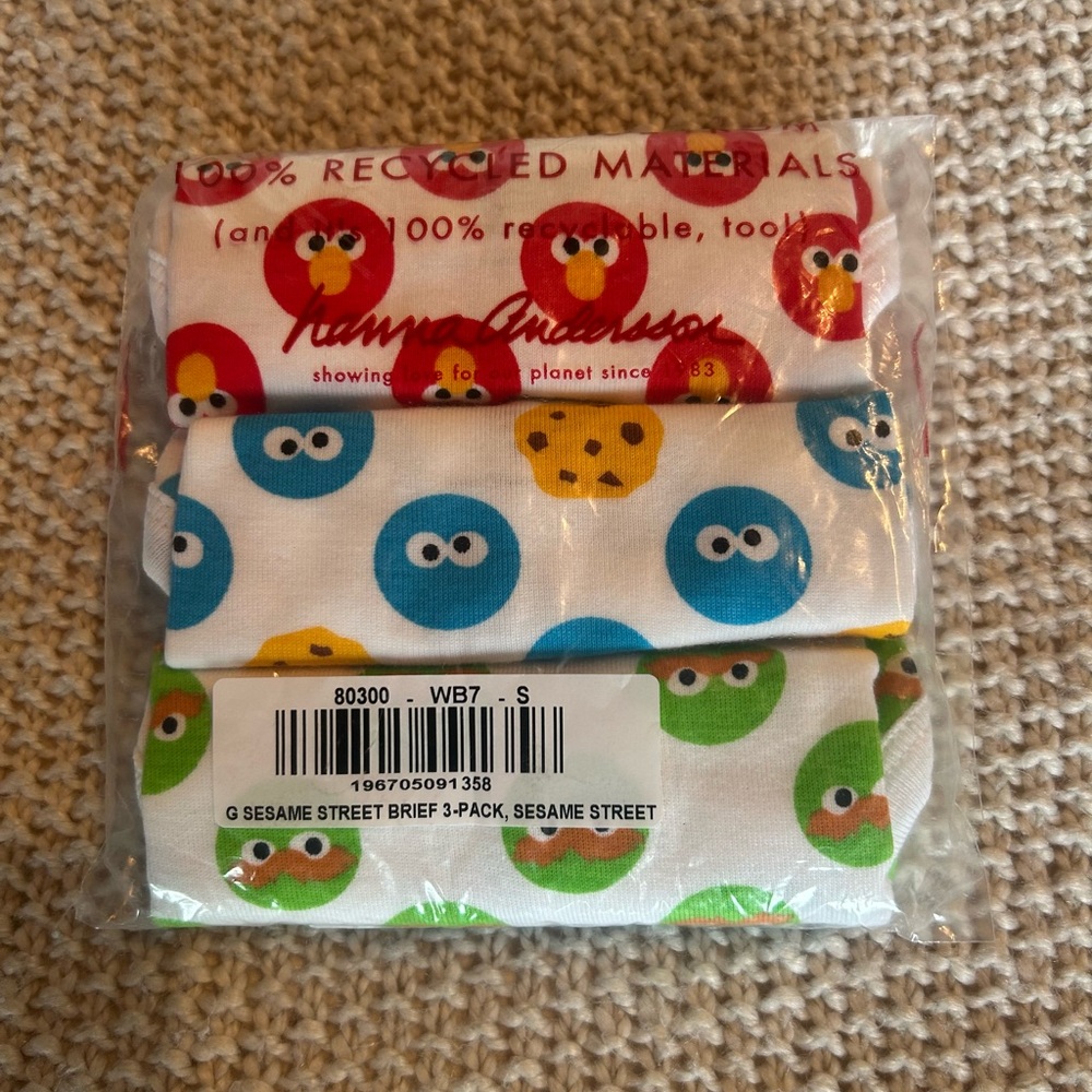 Hanna Andersson Sesame Street classic brief underwear, size small